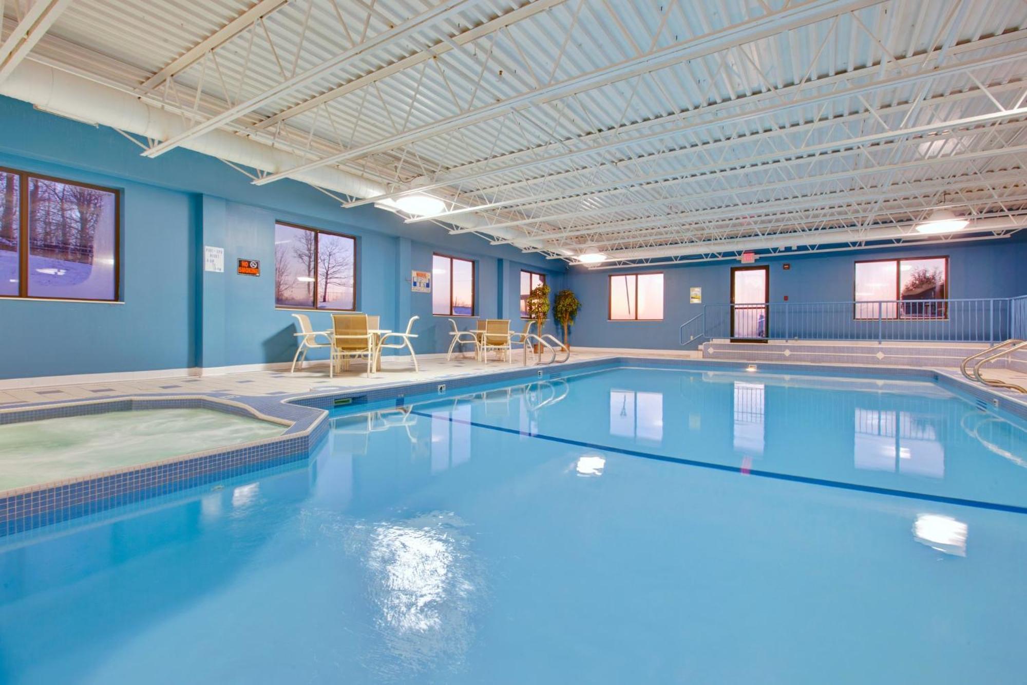 Holiday Inn Express Sault Ste Marie By Ihg Bagian luar foto